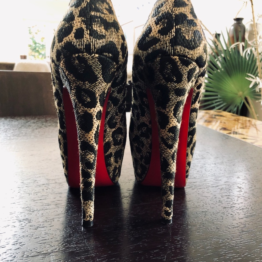 Christian Louboutin Jacquard Leopard Print Pumps - Picture 3 of 9